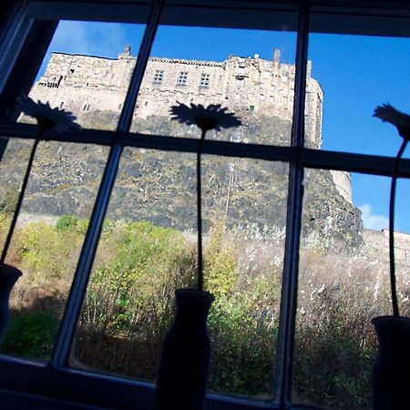 Joivy Unique Old Town Stay Under Edinburgh Castle Экстерьер фото