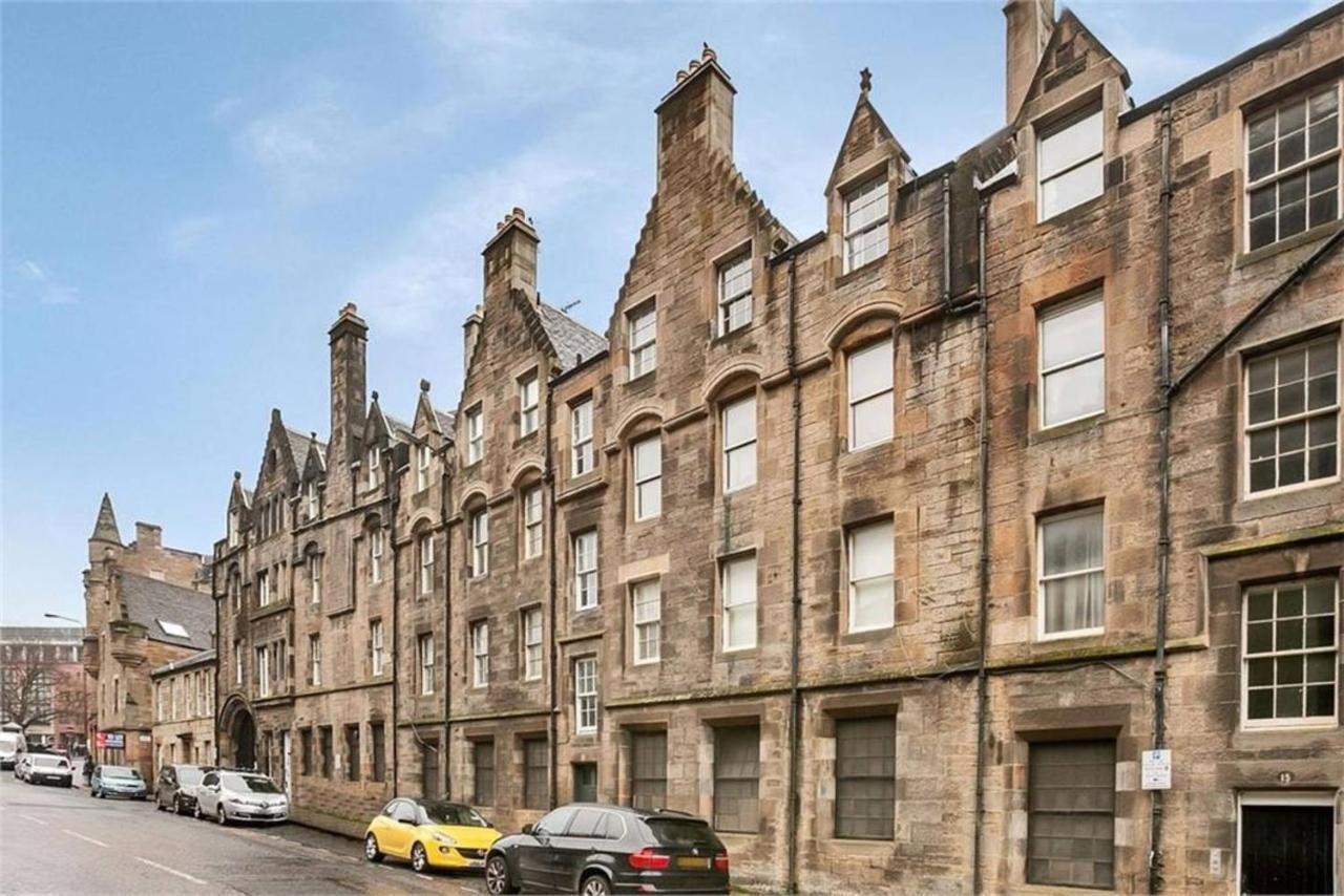 Joivy Unique Old Town Stay Under Edinburgh Castle Экстерьер фото
