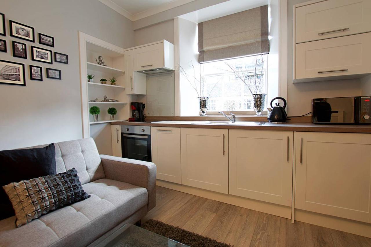 Joivy Unique Old Town Stay Under Edinburgh Castle Экстерьер фото