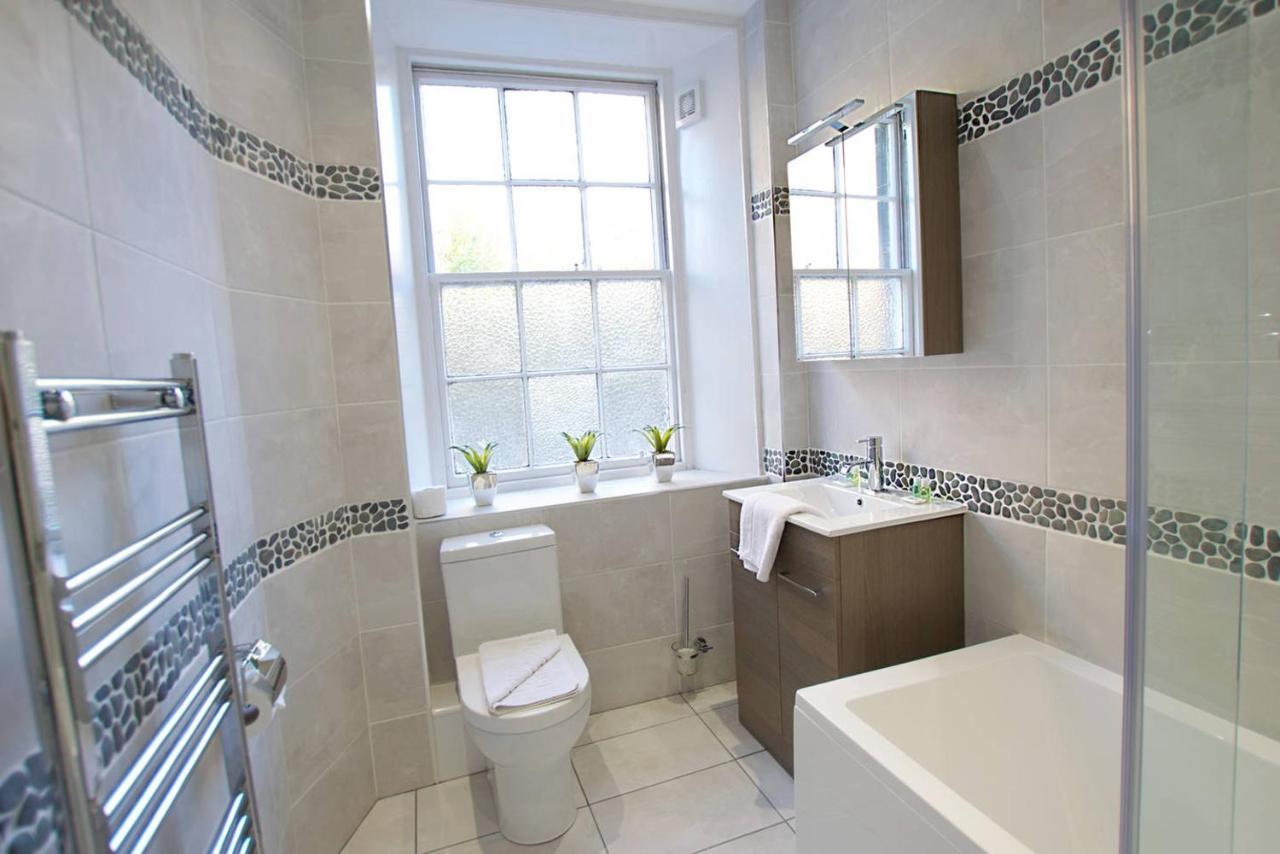 Joivy Unique Old Town Stay Under Edinburgh Castle Экстерьер фото